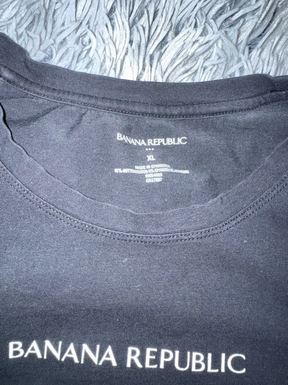 Banana Republic Women’s Black Logo Tee, slim fit, XL - Picture 7 of 7